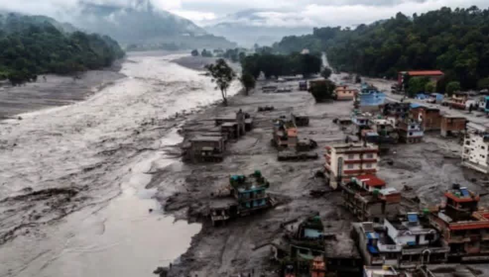 নেপালে বন্যায় নিখোঁজ ২ শতাধিক স্কুল শিক্ষার্থী