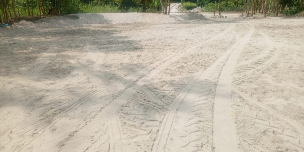 চিলমারীতে সিলগালা করা ৯ লাখ ঘনফুট বালু নিলাম ছাড়াই লুটের অভিযোগ