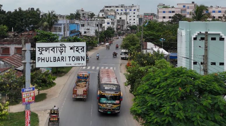 দাঁড়িয়ে থাকা ট্রাকে মোটরসাইকেলের ধাক্কা, যুবক নিহত