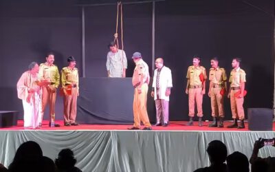 কুড়িগ্রামে মঞ্চস্থ‘আজ কমন্ডলের ফাঁসি’,টাউনহলে দর্শকের ঢল