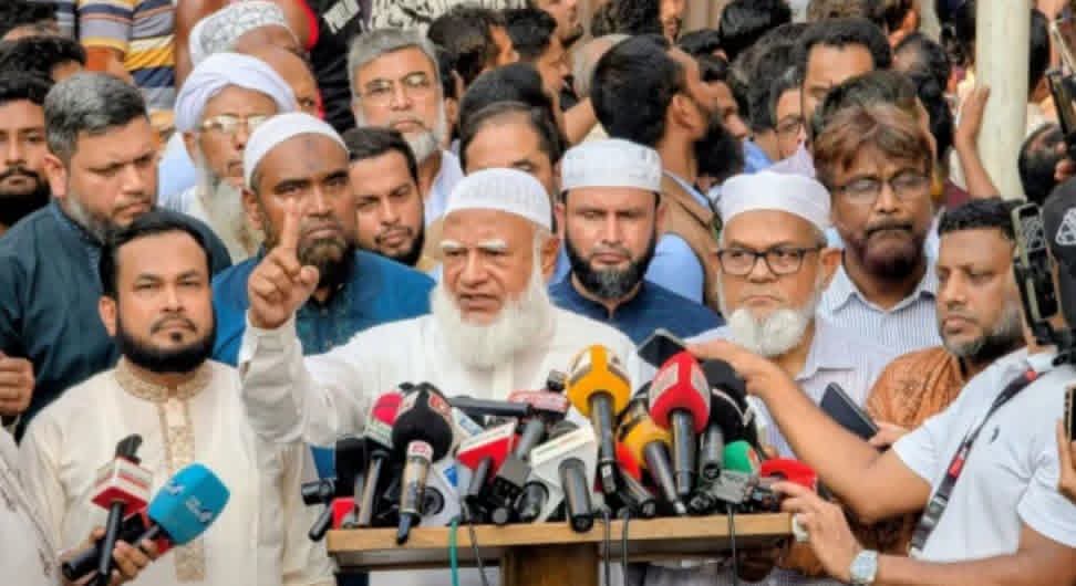 ধ্বংস করা স্বাস্থ্যকেন্দ্রে ৫০ লাখ টাকা দেওয়ার ঘোষণা জামায়াতের