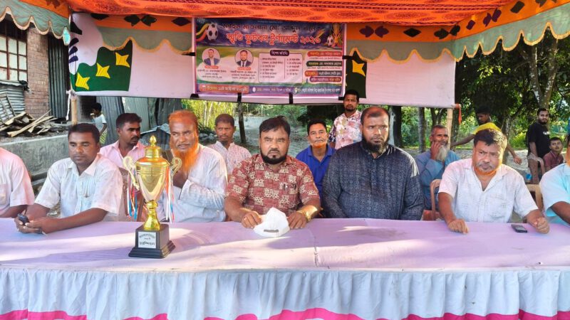 চিলমারীতে মাওলানা আব্দুল খালেক স্মৃতি ফুটবল টুর্নামেন্টের উদ্বোধনী ম্যাচ অনুষ্ঠিত