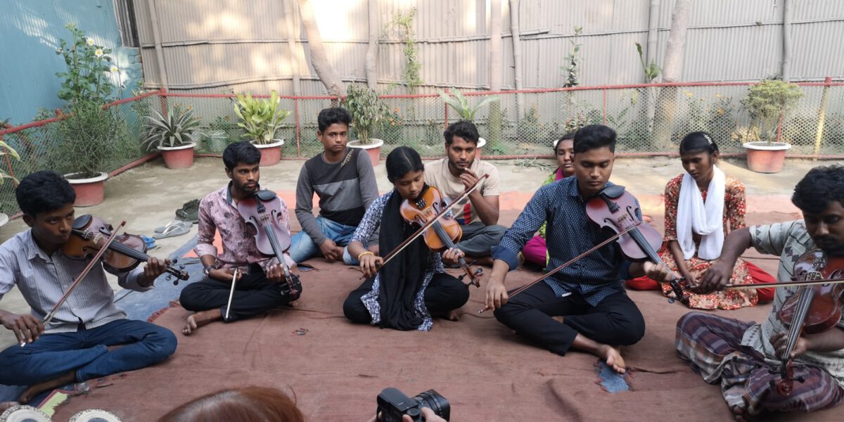 লালনচর্চার নতুন ঠিকানা ধরলা-ব্রহ্মপুত্র-তিস্তার পাড়