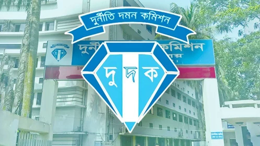 কুড়িগ্রামে খাদ্যশস্য আত্মসাতের অভিযোগে ৪ কর্মকর্তার বিরুদ্ধে মামলা